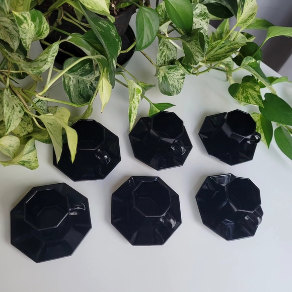 Arcoroc Octime Black Glass Octagon Coffee Mugs Cups & Saucers France Set of 6 - Picture 3 of 5